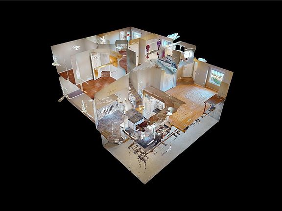 2nd image of 803 Swan Crescent