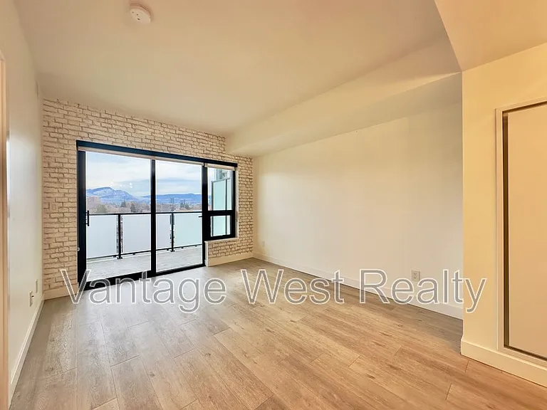1471 Saint Paul St #711 — Photo 3