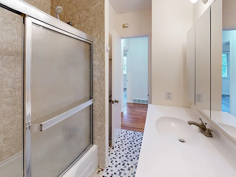 41 Oakwood Dr — Photo 12