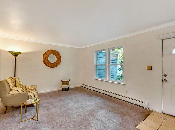 3rd image of 5 Rolling Woods Ln