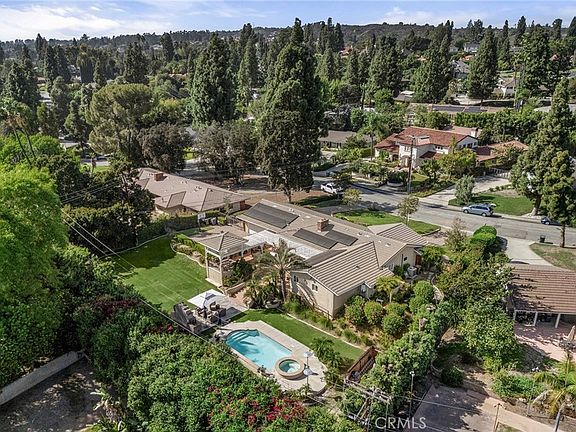 5th image of 2100 Yucca Ave