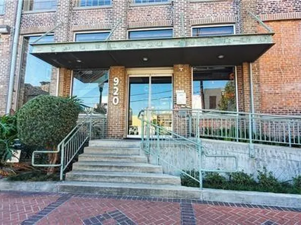 920 Poeyfarre St APT 260, New Orleans, LA 70130