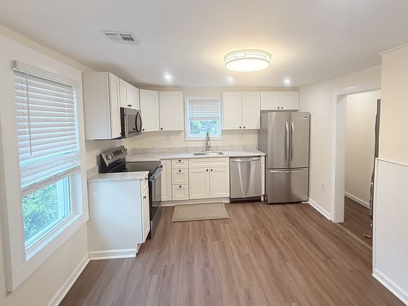 Kitchen Unit B Upstairs