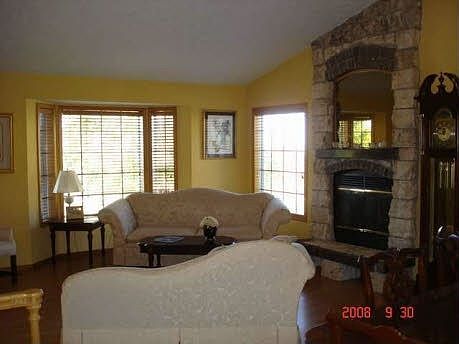 Living Room with Vaulted Ceiling