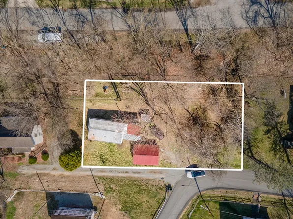 180 Belmont Ave, Meadow Lands, PA 15301