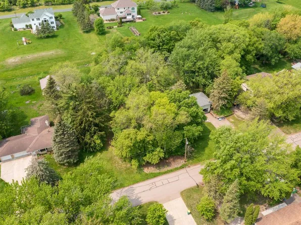 47 Hackberry Hl, Long Lake, MN 55356