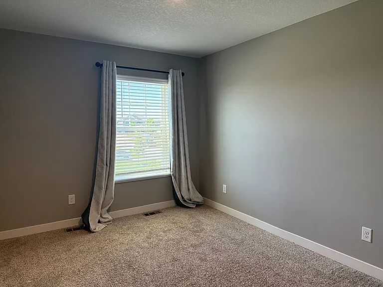 13144 Zachary Ln N — Photo 19