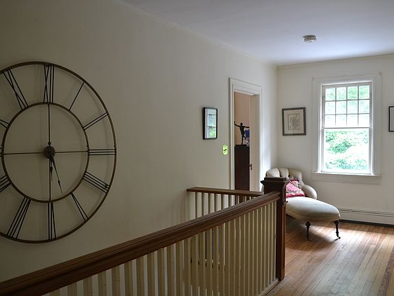 upstairs foyer