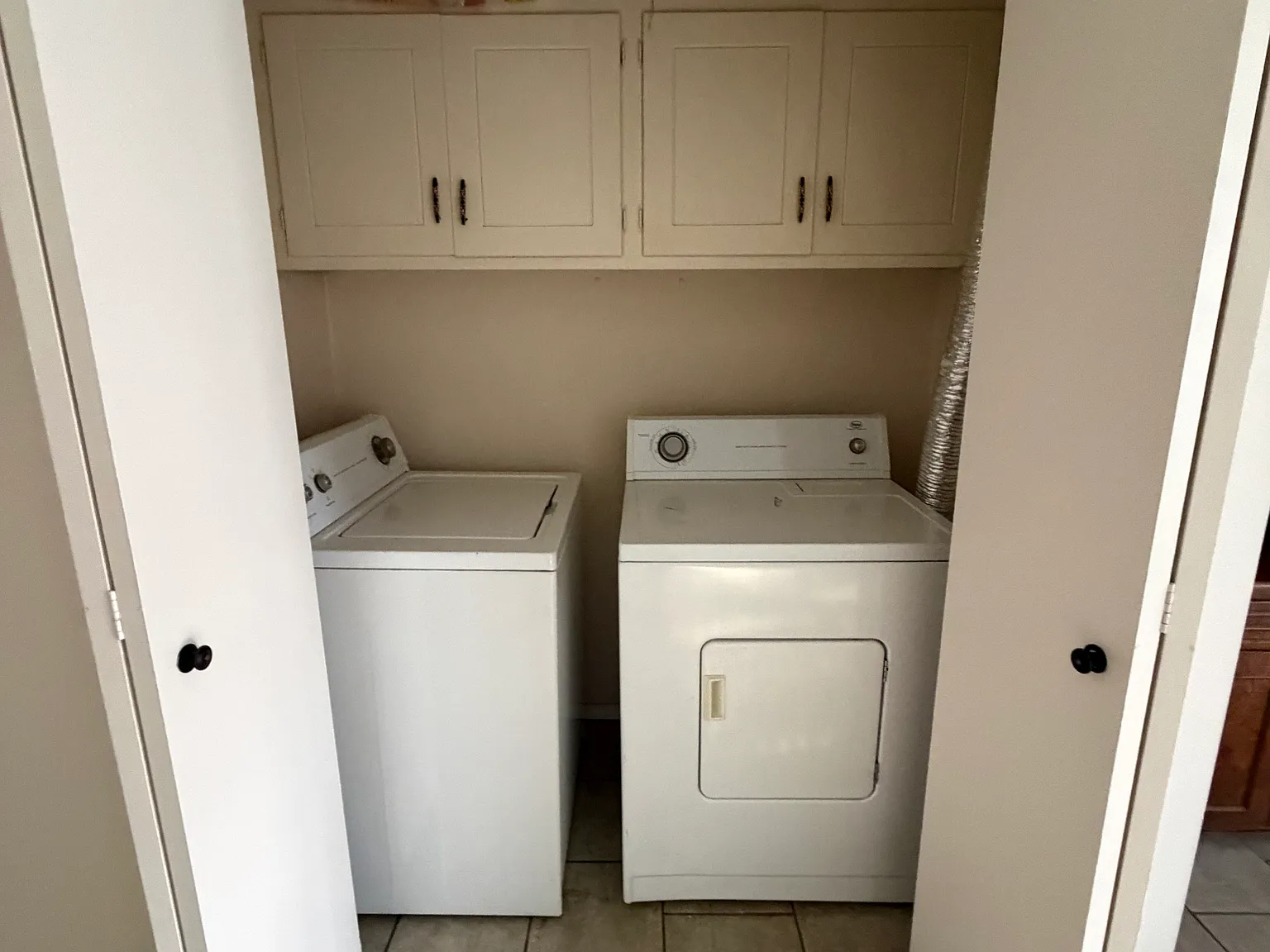 2 bed, 1.5 bath, 1100 sqft, $875 — Photo 4