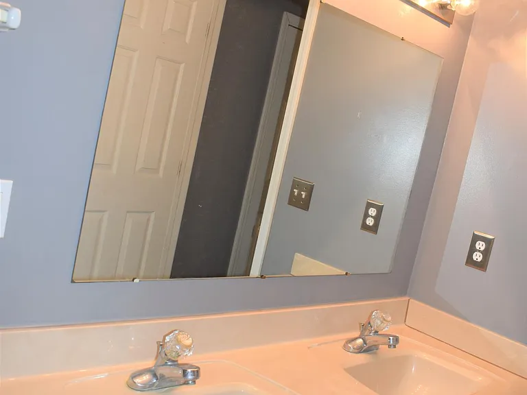 325 E Fall Creek Parkway South Dr — Photo 21