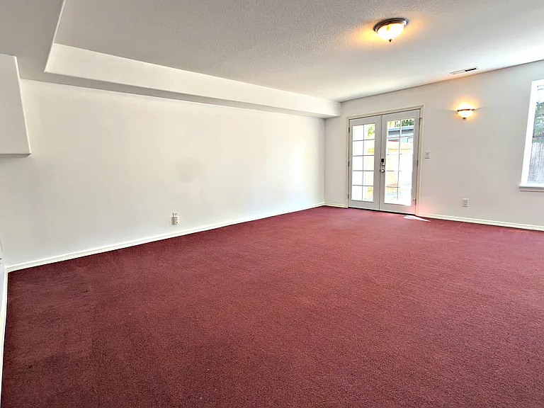 8807 N Tyndall Ave — Photo 43
