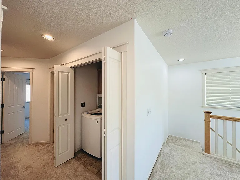 6049 NE Kettering St — Photo 21