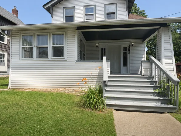 2295 14th St SW, Akron, OH 44314