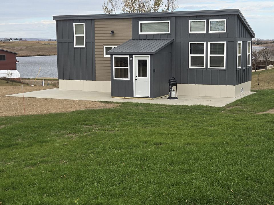 New entrance added to the unit that matches the building.