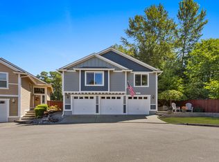 2611 10th St SW, Puyallup, WA 98373