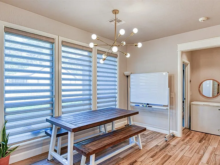 2325 Rivercross Ct — Photo 13