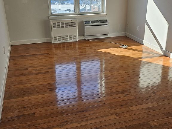 5th image of 16-66 Bell Blvd #11-235