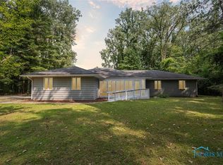 7221 Manore Rd, Whitehouse, OH 43571