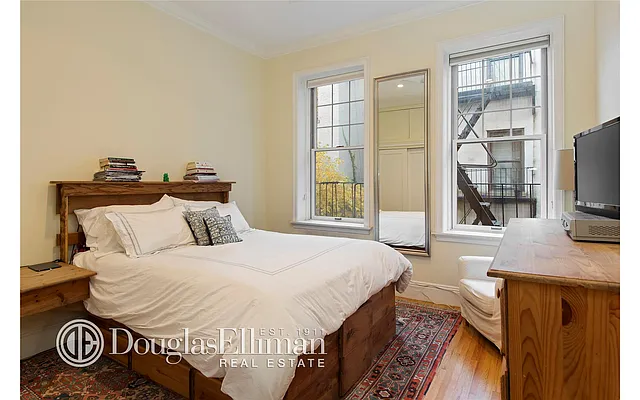 Sold by Douglas Elliman | media 7