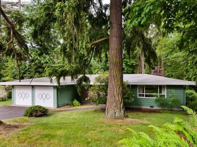 8943 133rd Ave SE, Renton, WA, 98059