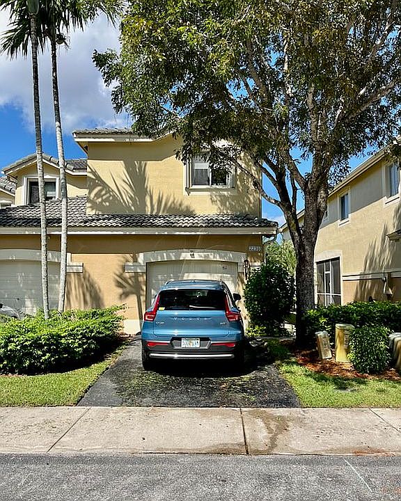 1st image of 2235 Pasadena Way