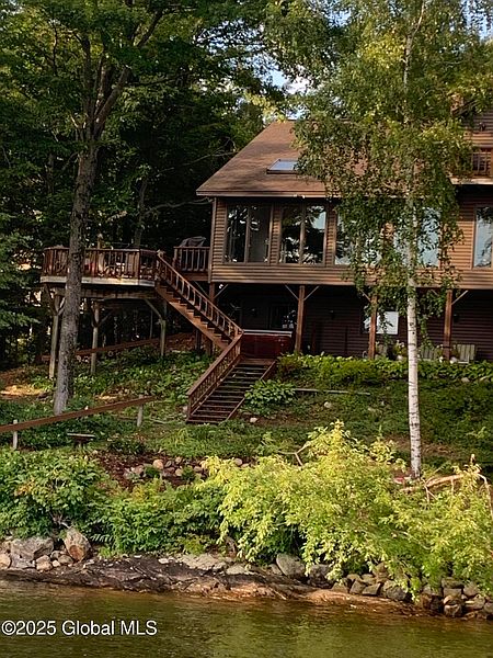 2nd image of 584 N Shore Rd Peck Lake