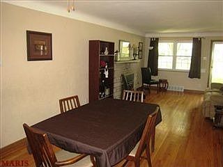 3rd image of 613 Kirkshire Dr