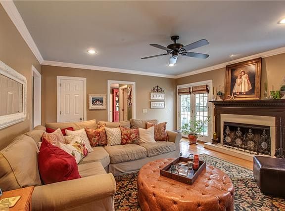 4th image of 1508 Kinnard Dr
