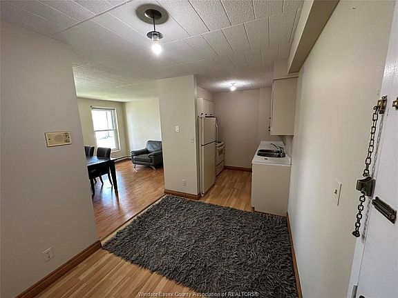 3rd image of 6555 Thornberry Cres #347