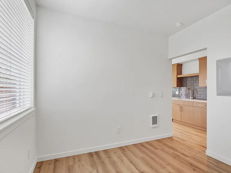 5959 S Virginia Ave — Photo 12