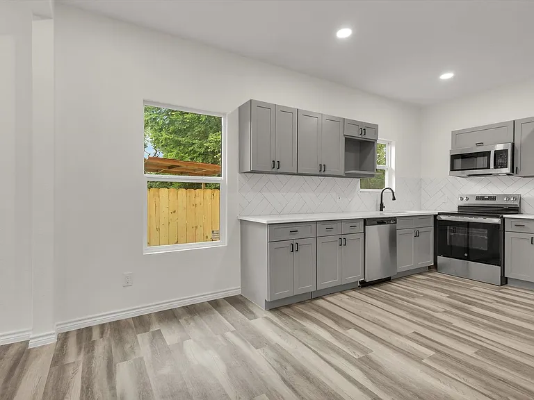 3526 Elsie Faye Heggins St — Photo 8