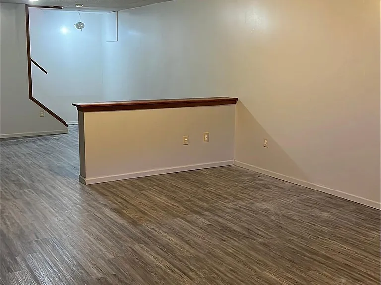2114 N Sunridge St — Photo 5