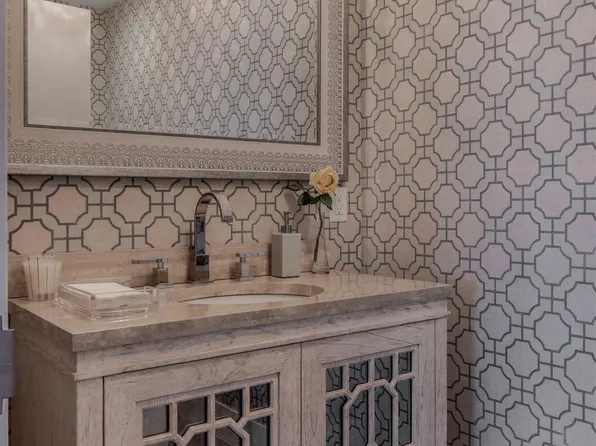 77 Hudson Street image 20 of 35