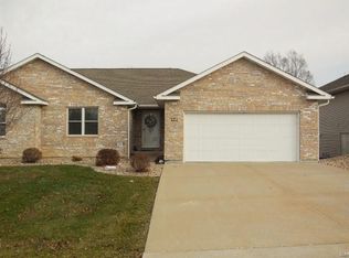 122 W Rdg, Hannibal, MO 63401