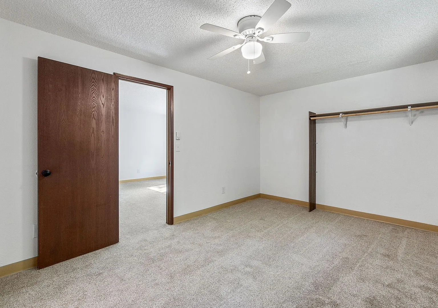 Timberlakes Apts — Photo 4