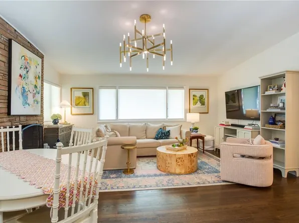 7615 Mission Rd, Prairie Village, KS 66208