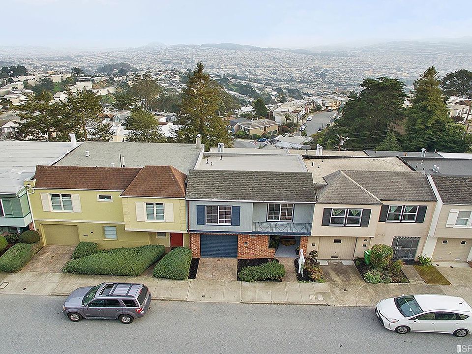 1st image of 440 Myra Way