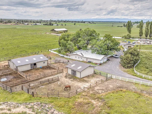 12340 SW Highway 126, Powell Butte, OR 97753