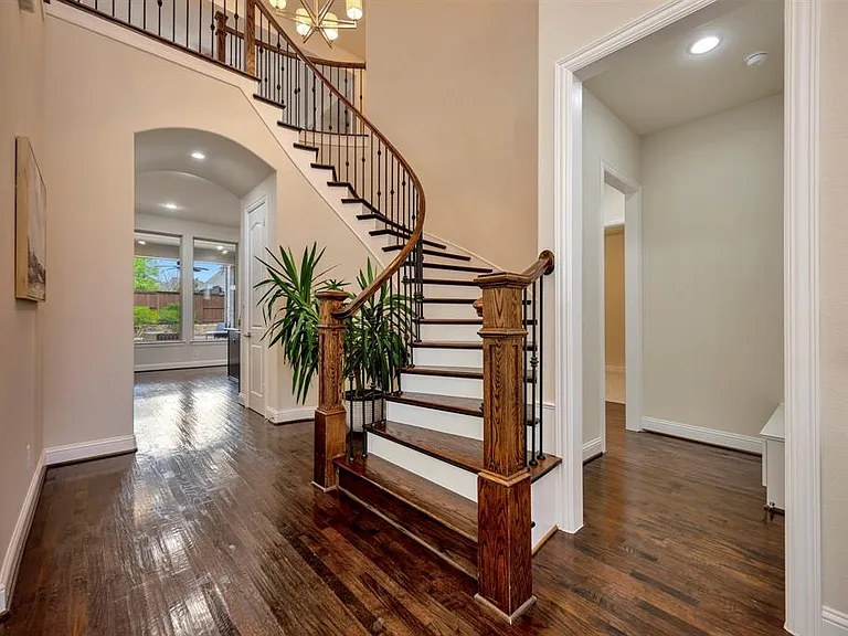 4600 Crossvine Dr — Photo 5