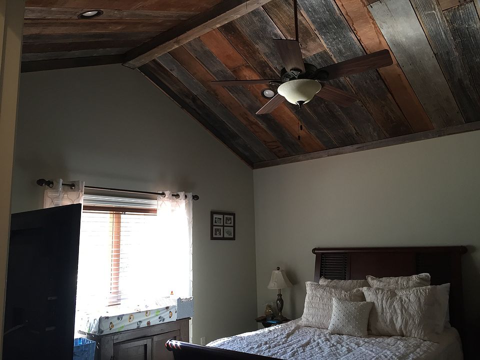 2nd image of 140 Rose Ln