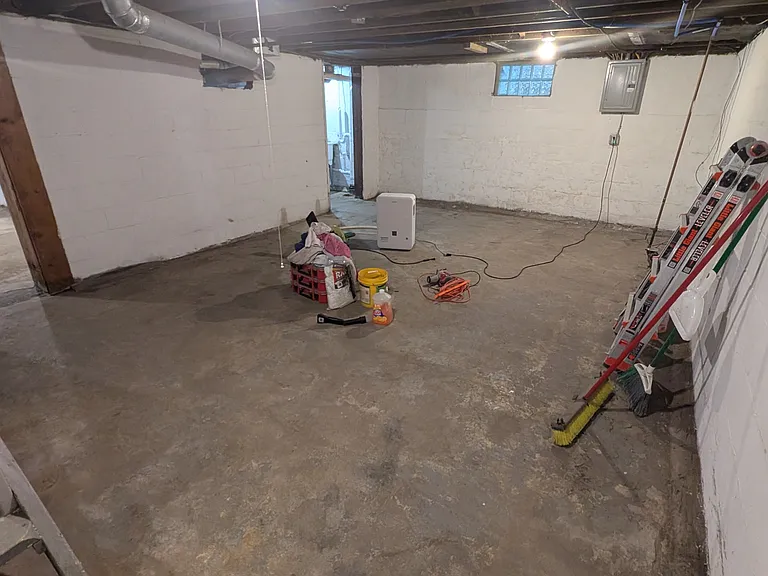 505 W Lenawee St — Photo 25
