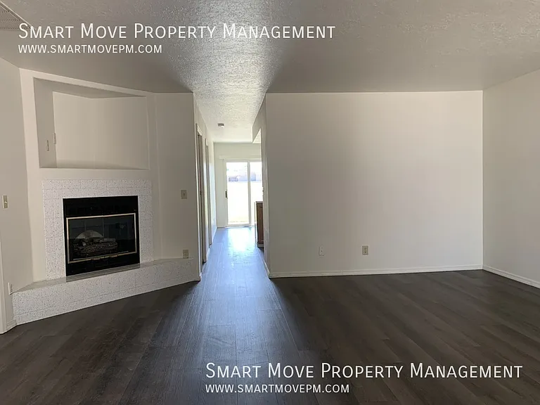 973 E Blue Heron St — Photo 4