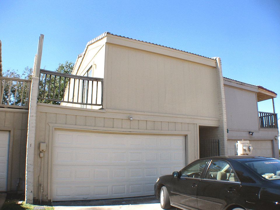 1st image of 7907 Creekbend Dr