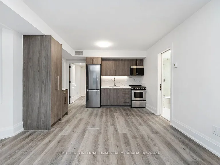 44 Larkin Ave #B — Photo 7