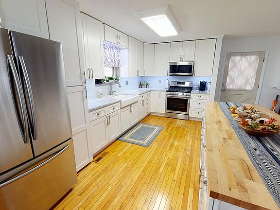 5th image of 1803 Hugh Dr