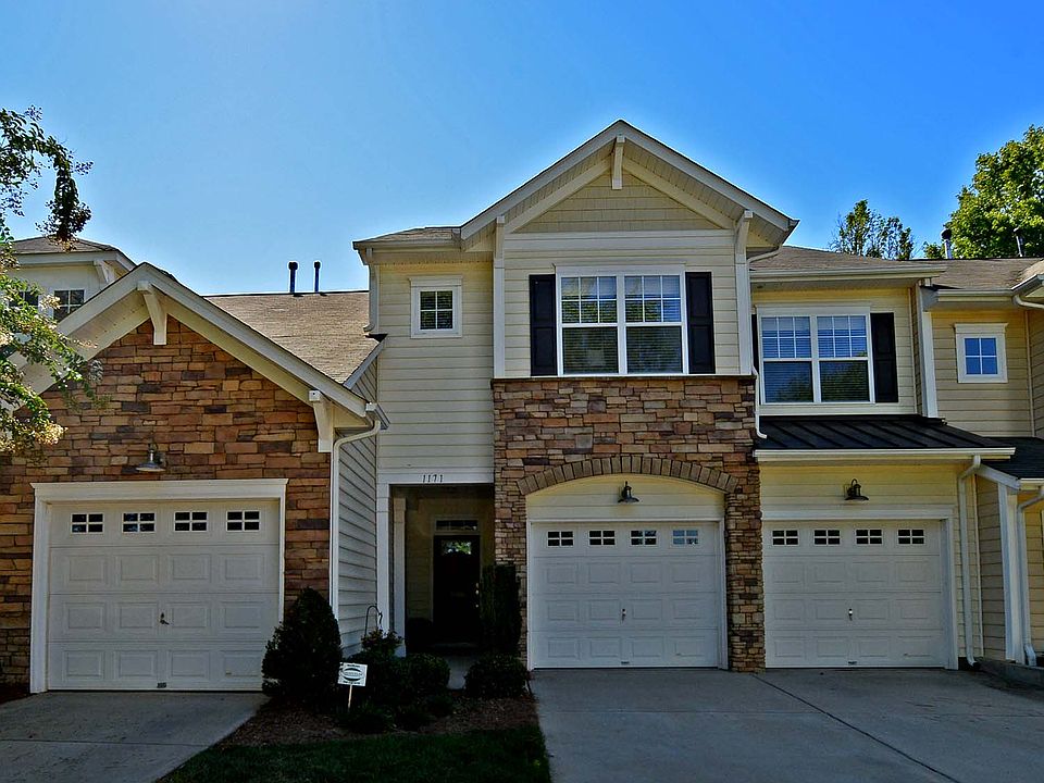 1st image of 1111 Crown Vista Dr