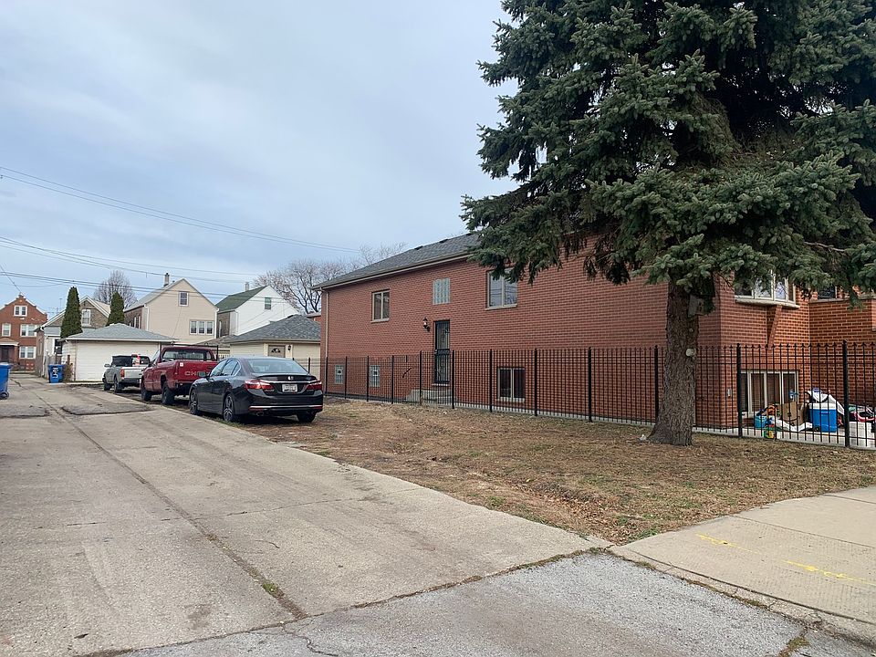 2nd image of 1648 W 34th St