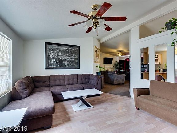 5th image of 2276 Raymond Ln