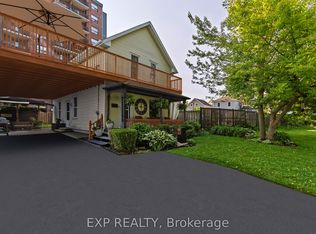 17 Regent Pl, Welland, ON L3B3L6