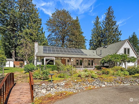 2nd image of 43916 SE 144th Ln
